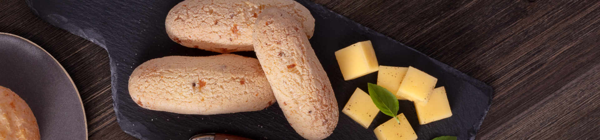 banner-provolone